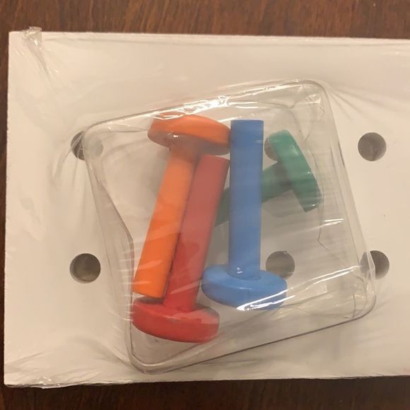 Peg Board with hooks - Picture 3 of 5